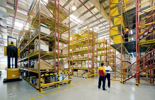 DHL Warehouse Management