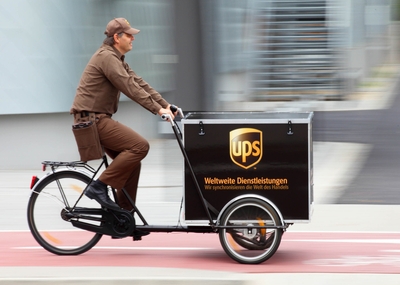 UPS-Fahrrad-Paketzusteller